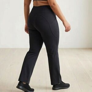 All in Motion Black Leggings Hig Waist Yoga Pants Straight Leg 3X Long Inseam
